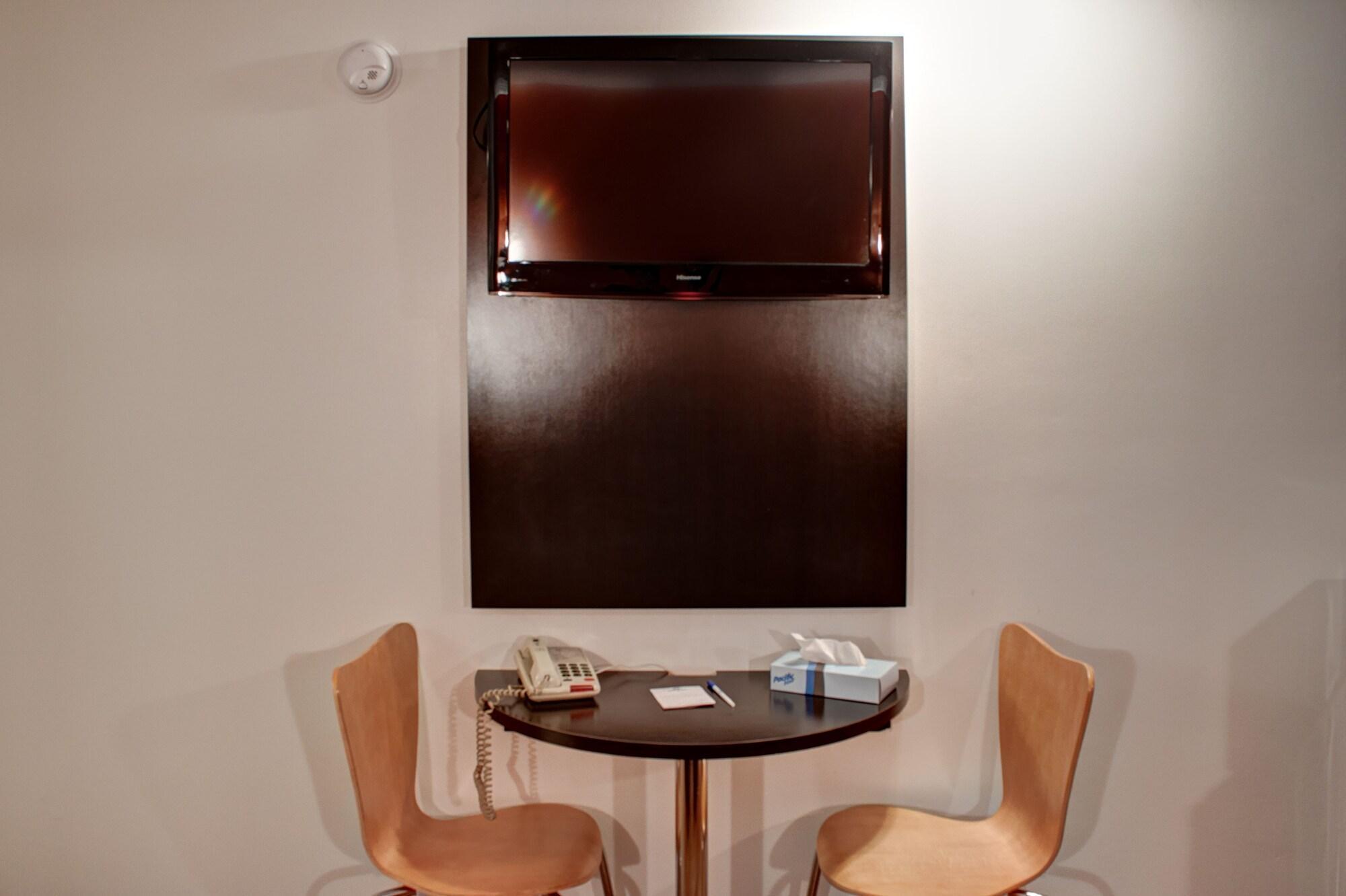 Americas Best Value Inn Heath-Newark Exteriör bild