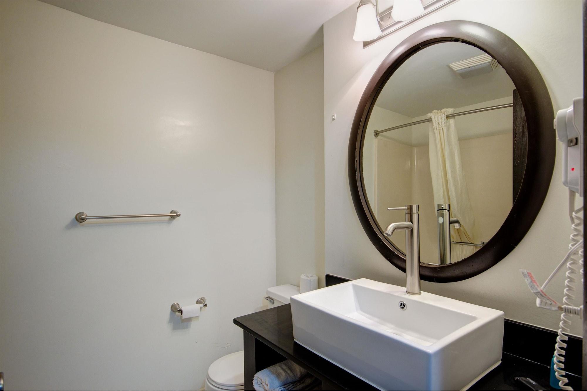 Americas Best Value Inn Heath-Newark Exteriör bild