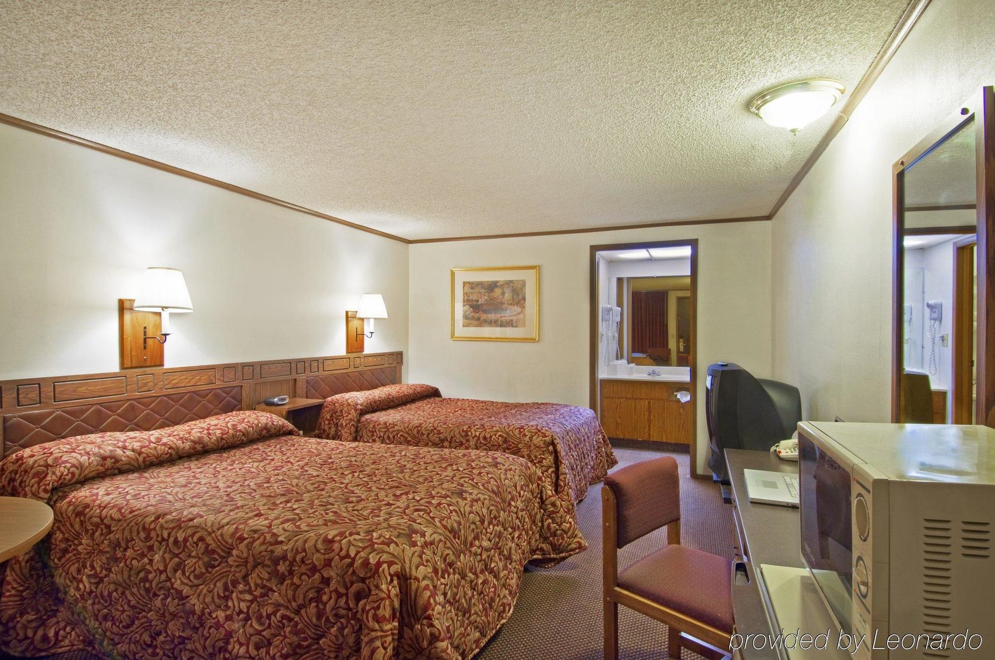 Americas Best Value Inn Heath-Newark Exteriör bild