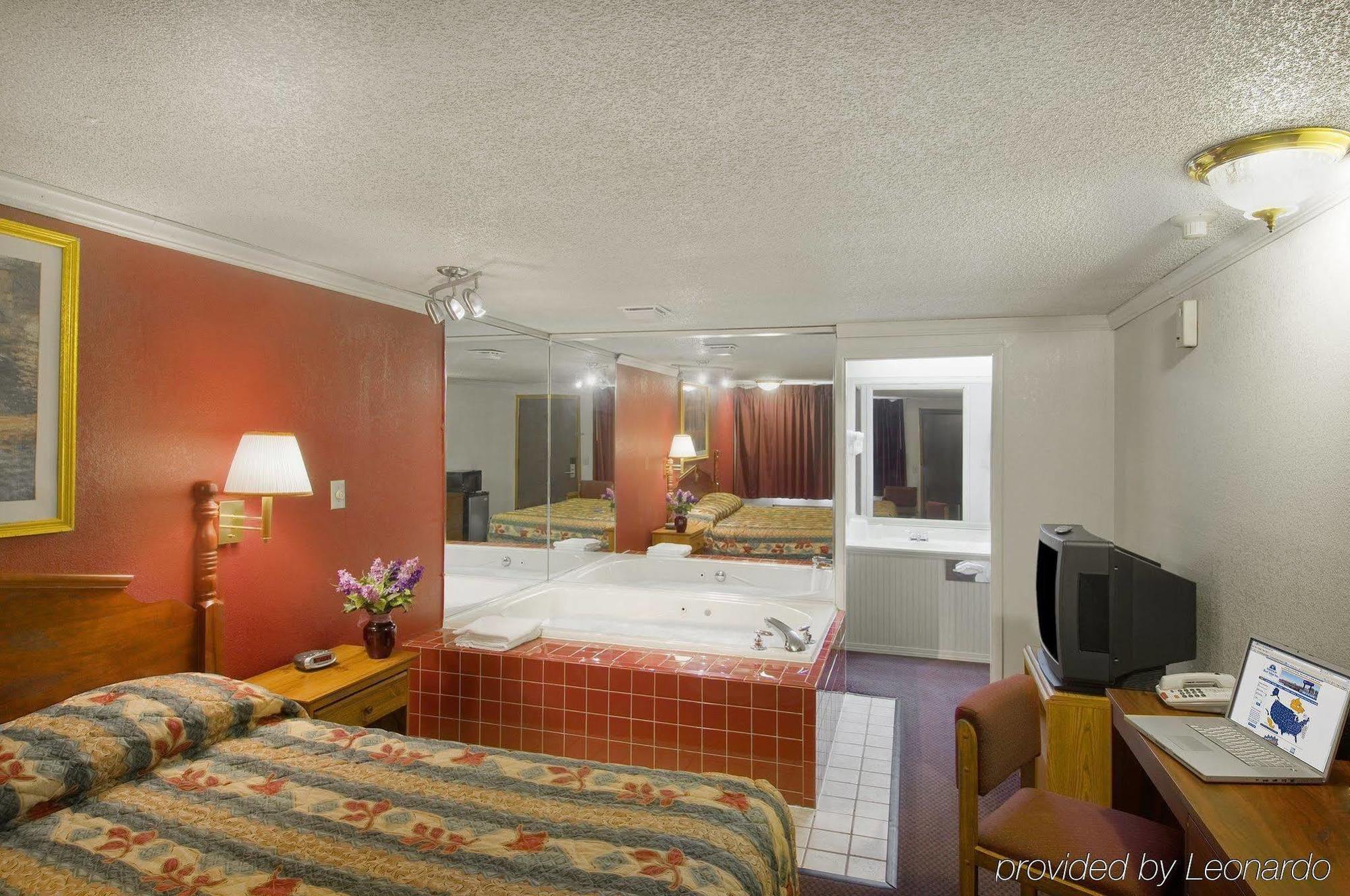 Americas Best Value Inn Heath-Newark Rum bild