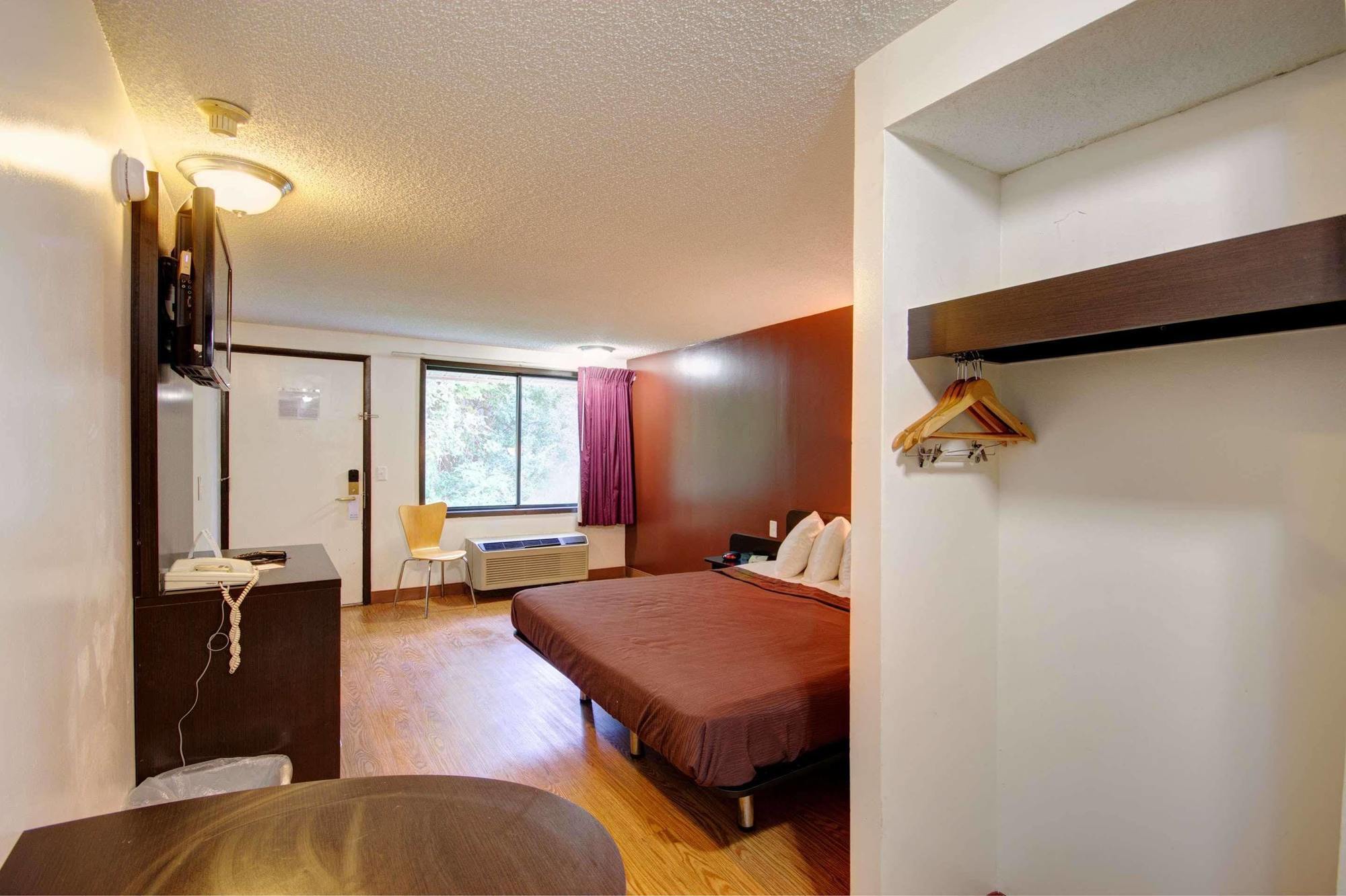 Americas Best Value Inn Heath-Newark Exteriör bild