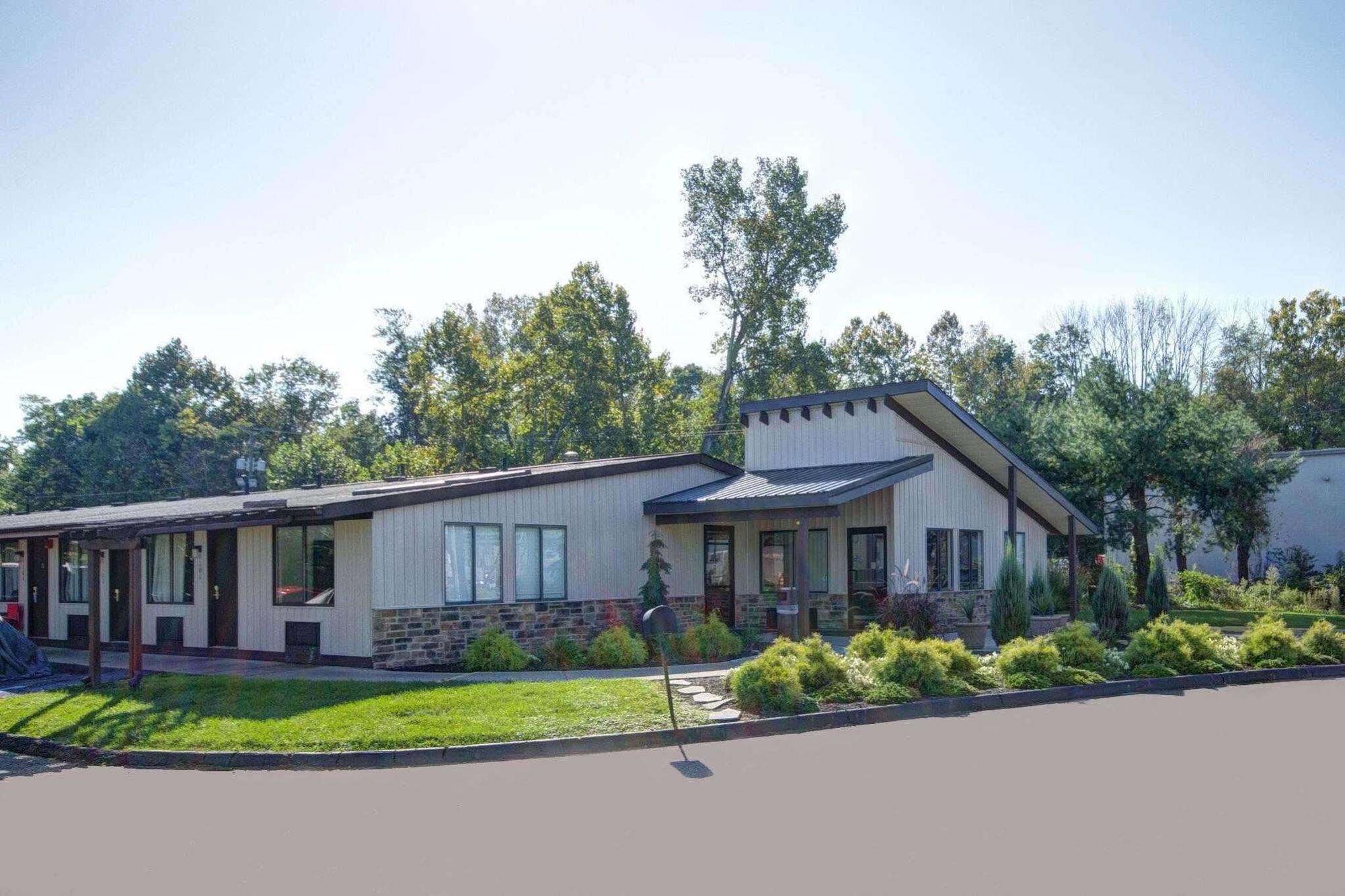 Americas Best Value Inn Heath-Newark Exteriör bild